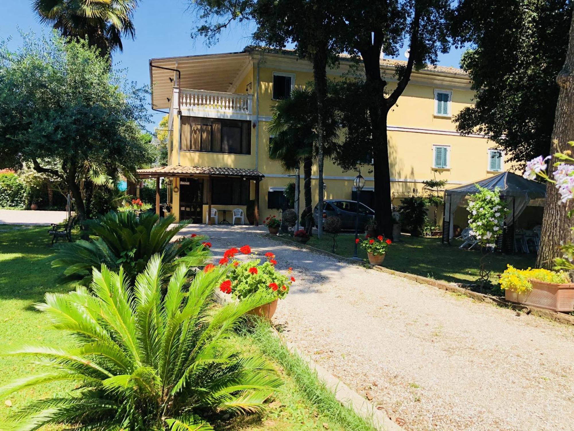 Montesilvano Marina Villa Berghella المظهر الخارجي الصورة