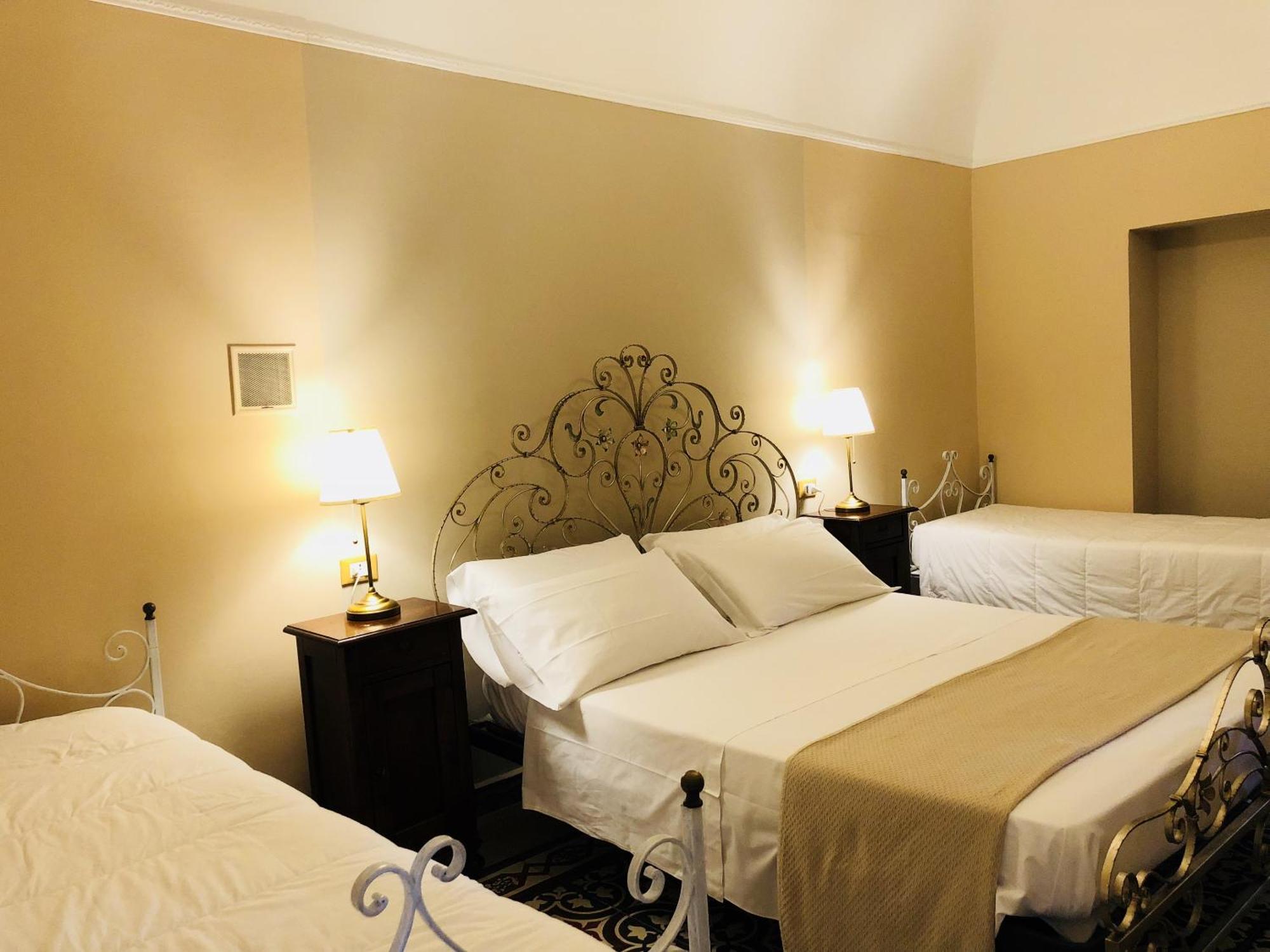Montesilvano Marina Villa Berghella الغرفة الصورة